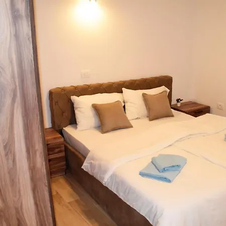 Apartman Ela *