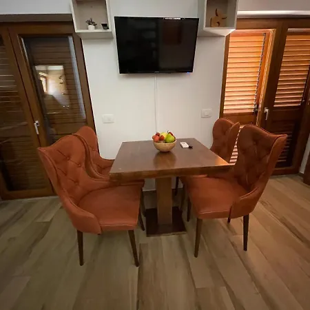Ela Apartment