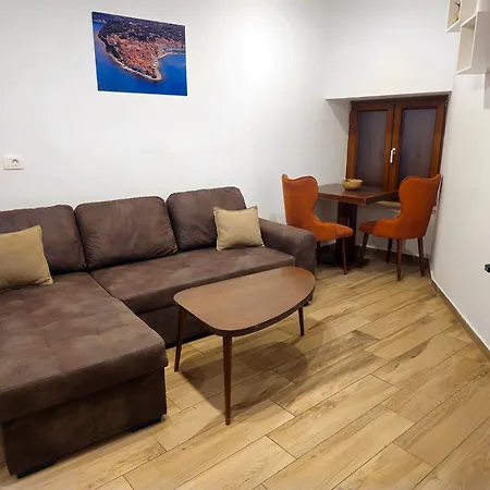Ela Apartment